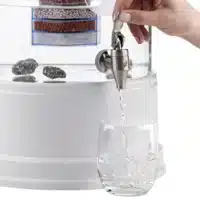 acalaquell-standwasserfilter-variante-edelstahlhahn-yamashita-kristallklar-weiß-arlando-wasser-hexagonales-trinkwasser