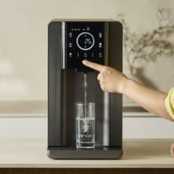 hurom-waterpurifier-knopfdruck